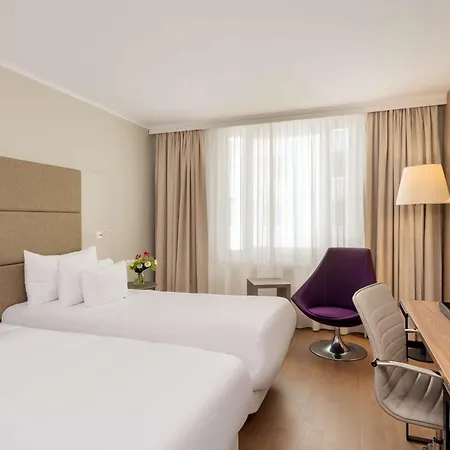 Nh Collection Mitte Am Checkpoint Charlie 4* ברלין