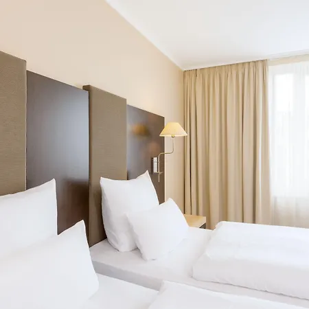 Nh Collection Mitte Am Checkpoint Charlie מלון 4*