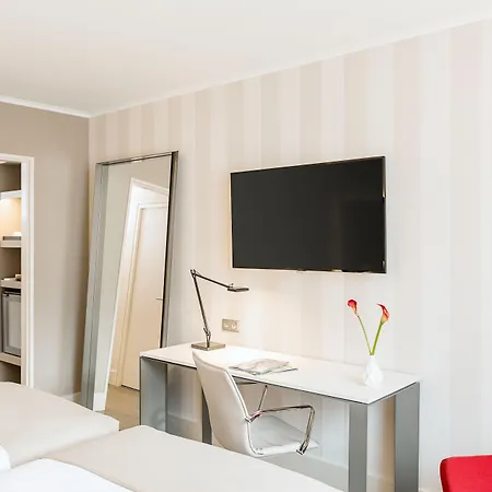 Nh Collection Mitte Am Checkpoint Charlie מלון 4*