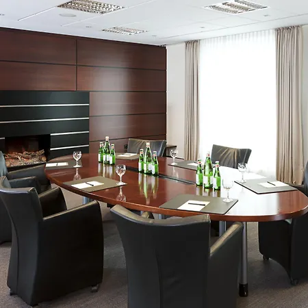 Nh Collection Mitte Am Checkpoint Charlie מלון