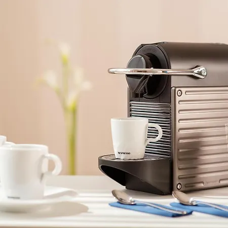 호텔 Nh 컬렉션 미테 암 체크포인트 찰리