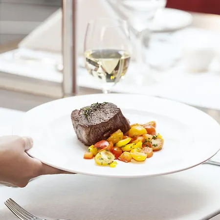 Nh Collection Mitte Am Checkpoint Charlie Hotell Berlin