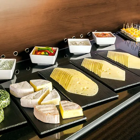 Nh Collection Mitte Am Checkpoint Charlie Berlin