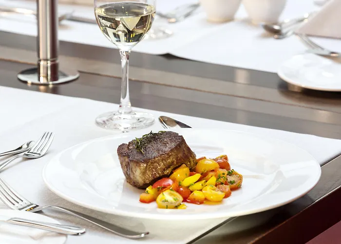 Nh Collection Mitte Am Checkpoint Charlie 4*